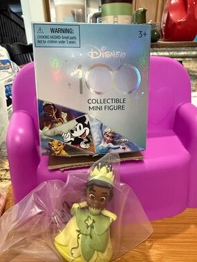 100 year Disney Princess Tiana Mini Figure - Green and Yellow